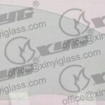 RH FRONT DOOR GLASS GREEN